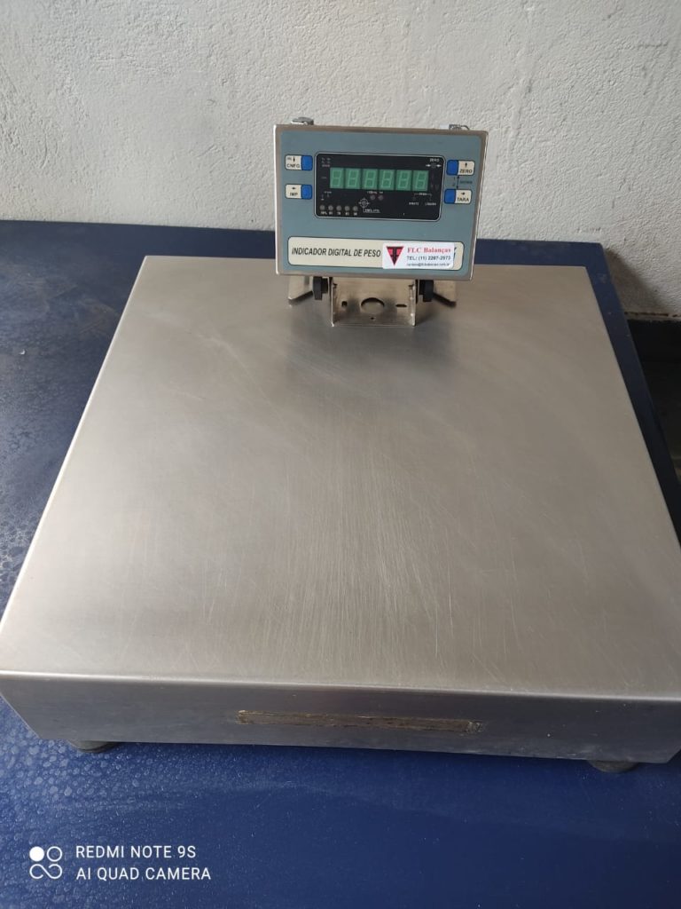 Balança Inox Plataforma 50x50 - Capacidade 100 kg/20 Gr.